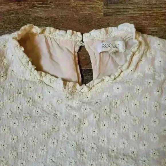 Roolee Flower Embroidered Blouse Size Medium - Picture 2 of 8